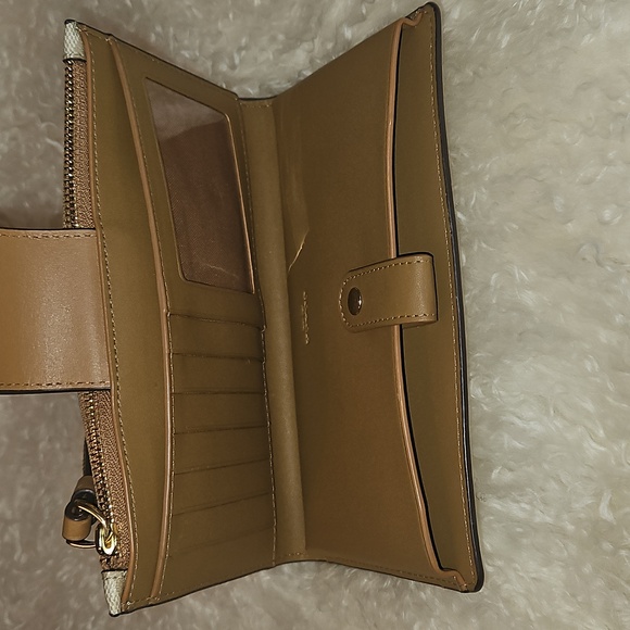 Coach Tan and Cream Signature Wallet / Wristlet / Phone - Picture 5 of 14